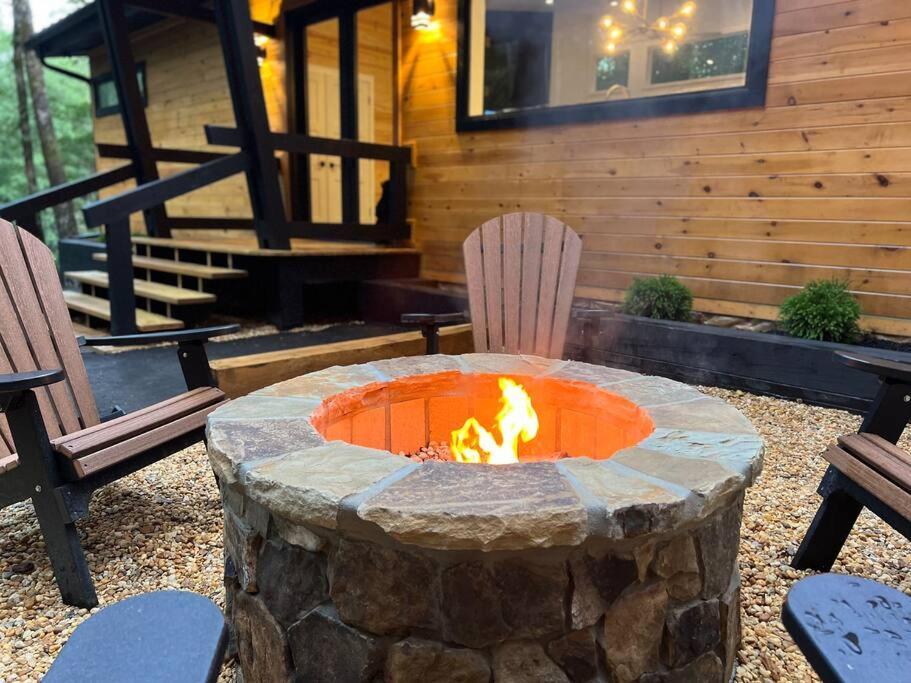 Modern Mountain Getaway With Hot Tub, Fire Pit Villa Sautee Nacoochee Ngoại thất bức ảnh