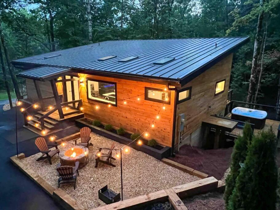 Modern Mountain Getaway With Hot Tub, Fire Pit Villa Sautee Nacoochee Ngoại thất bức ảnh